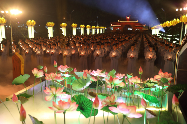 Lung linh đêm Di Đà 2018