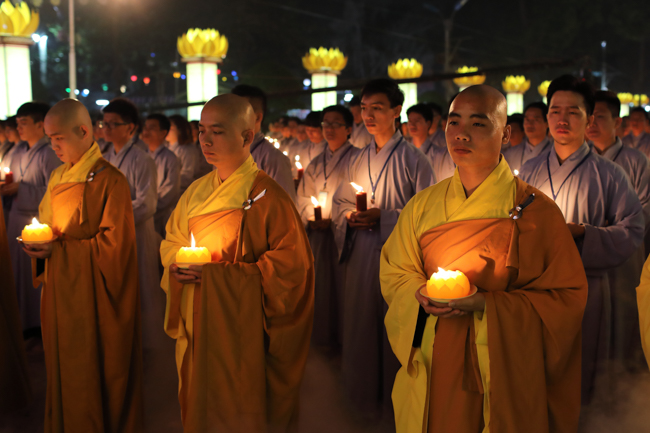 Lung linh đêm Di Đà 2018