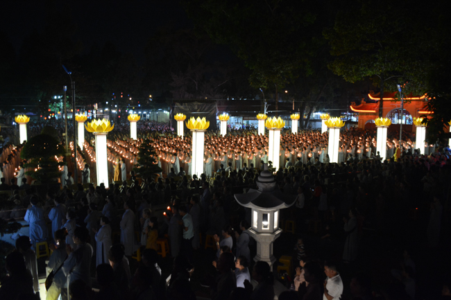 Lung linh đêm Di Đà 2018