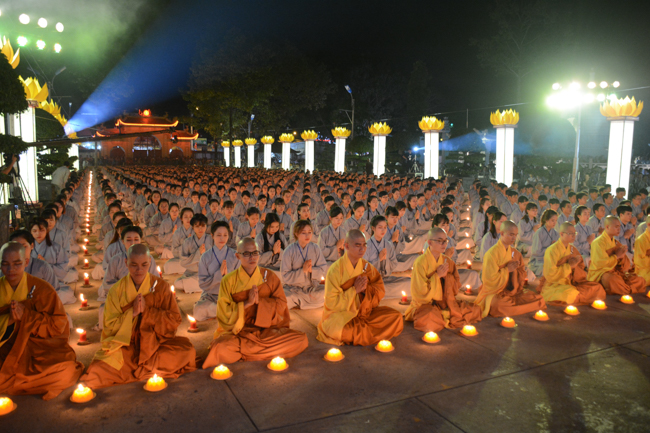 Lung linh đêm Di Đà 2018