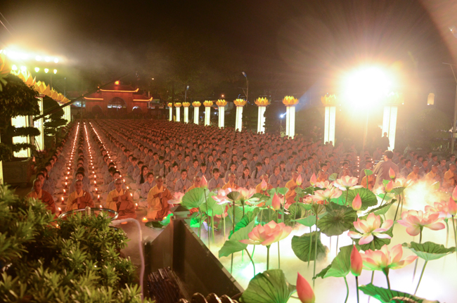 Lung linh đêm Di Đà 2018