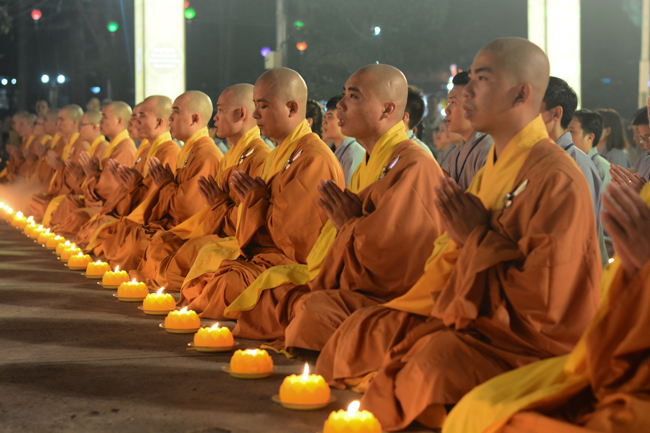 Lung linh đêm Di Đà 2018