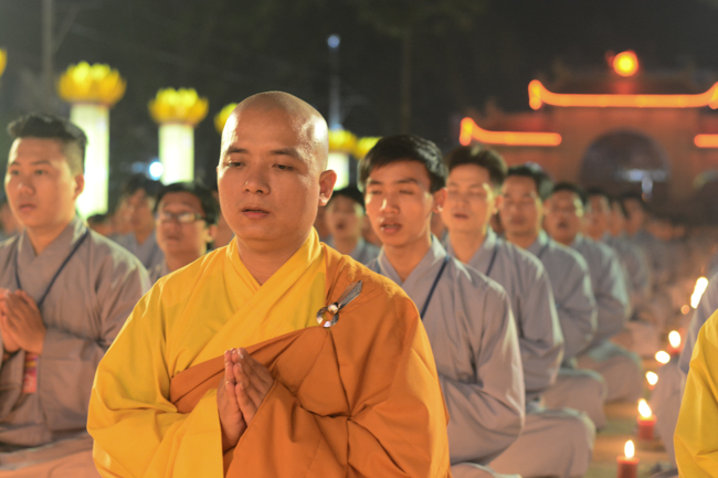 Lung linh đêm Di Đà 2018