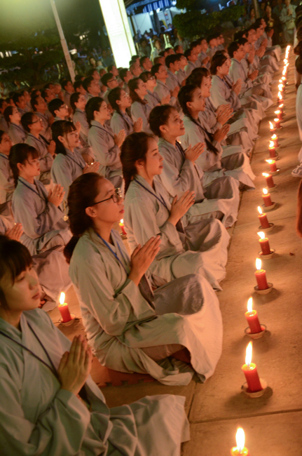 Lung linh đêm Di Đà 2018