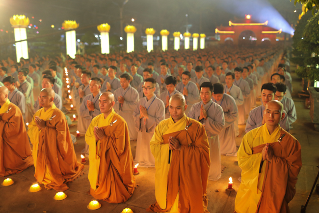 Lung linh đêm Di Đà 2018