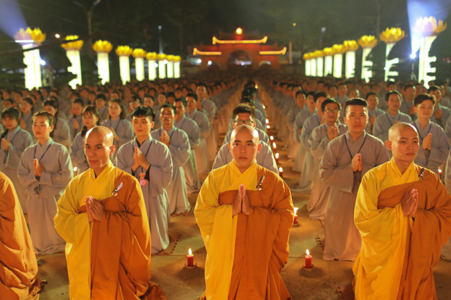 Lung linh đêm Di Đà 2018