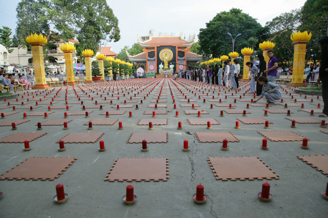 Lung linh đêm Di Đà 2018