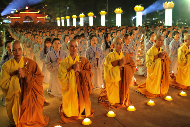 Lung linh đêm Di Đà 2018
