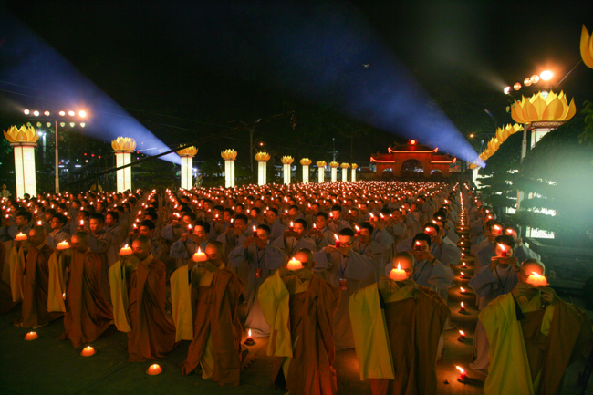 Lung linh đêm Di Đà 2018