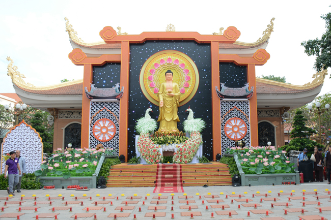 Lung linh đêm Di Đà 2018