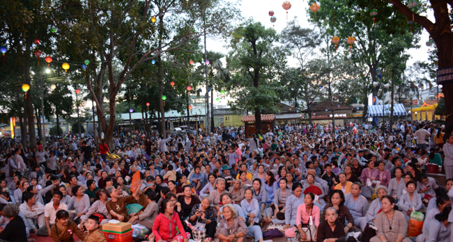 Lung linh đêm Di Đà 2018