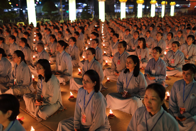 Lung linh đêm Di Đà 2018