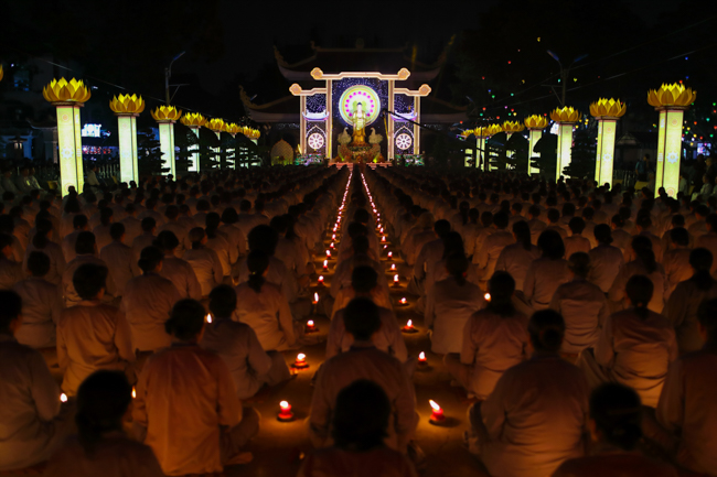 Lung linh đêm Di Đà 2018
