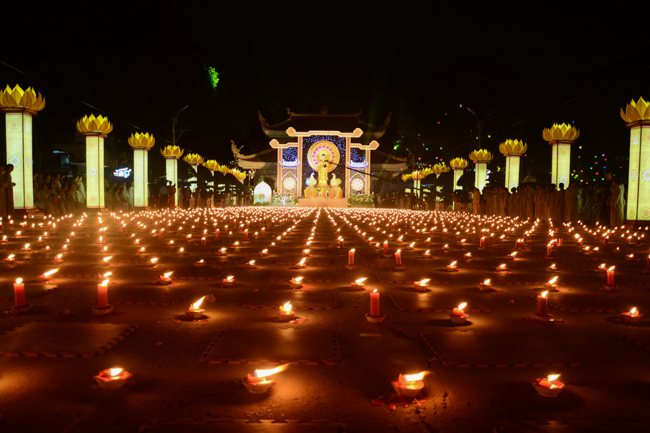 Lung linh đêm Di Đà 2018