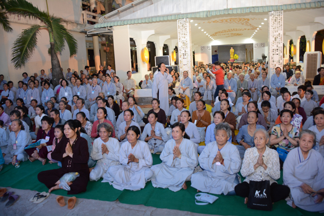 Lung linh đêm Di Đà 2018