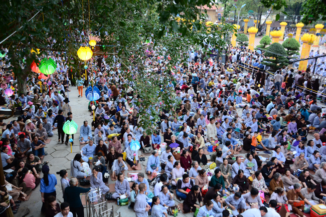 Lung linh đêm Di Đà 2018