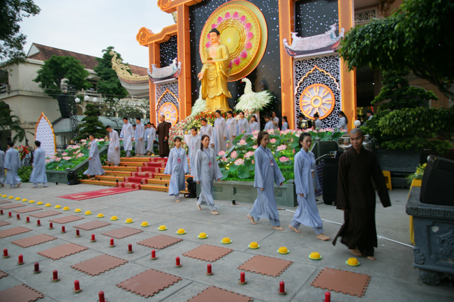 Lung linh đêm Di Đà 2018