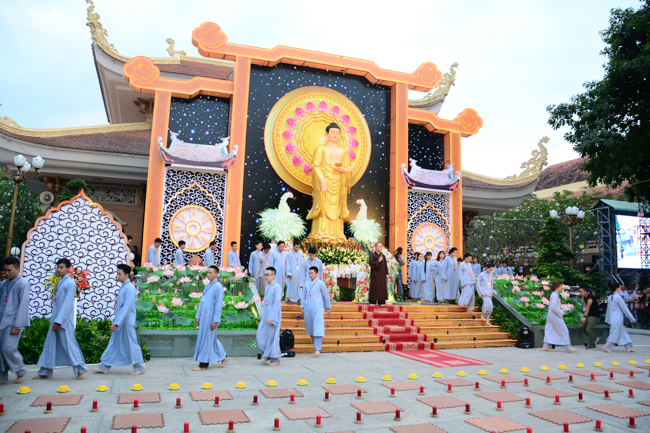 Lung linh đêm Di Đà 2018