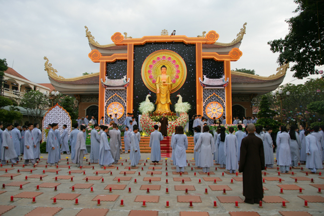 Lung linh đêm Di Đà 2018