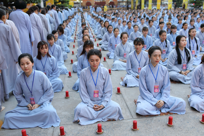 Lung linh đêm Di Đà 2018