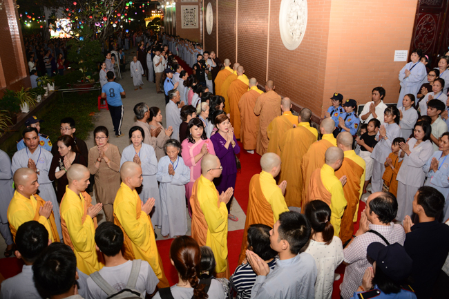 Lung linh đêm Di Đà 2018