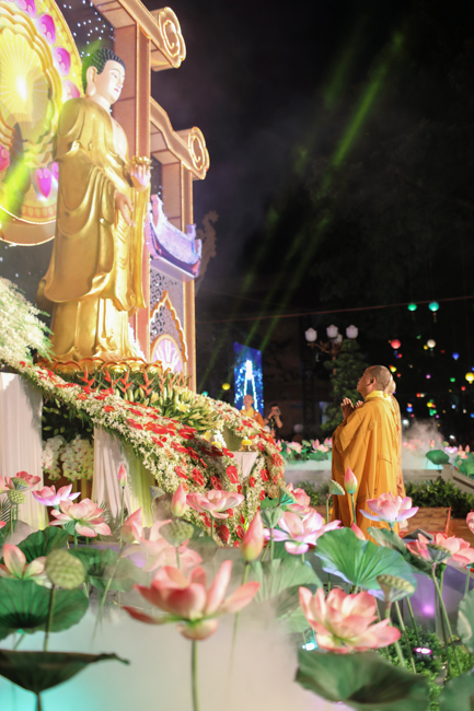 Lung linh đêm Di Đà 2018