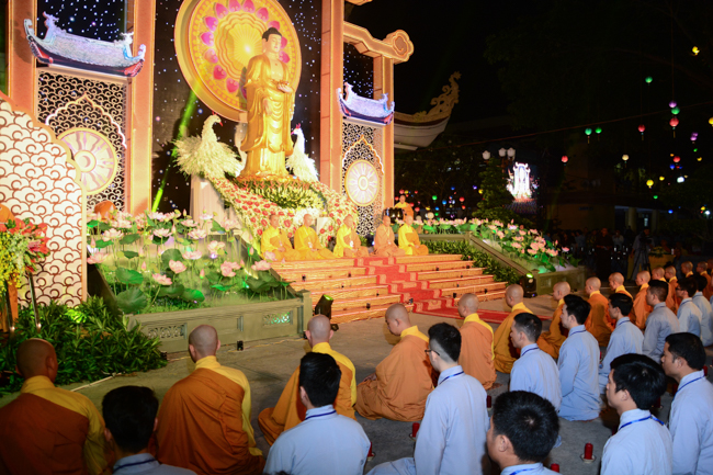 Lung linh đêm Di Đà 2018