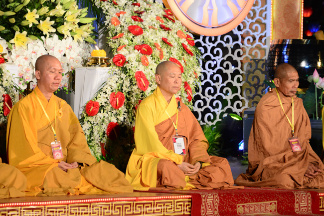 Lung linh đêm Di Đà 2018