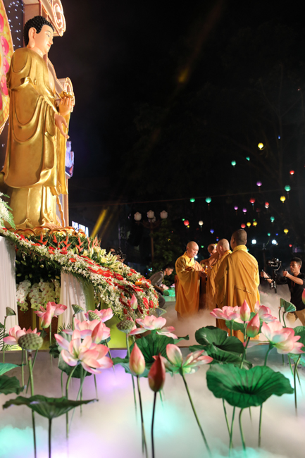 Lung linh đêm Di Đà 2018