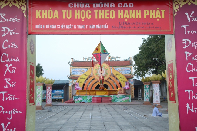 The 6th retreat of “Study of the Buddha's Practice  at Dong Cao pagoda in Thanh Hoa.
