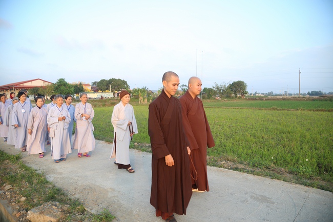 The 6th retreat of “Study of the Buddha's Practice  at Dong Cao pagoda in Thanh Hoa.