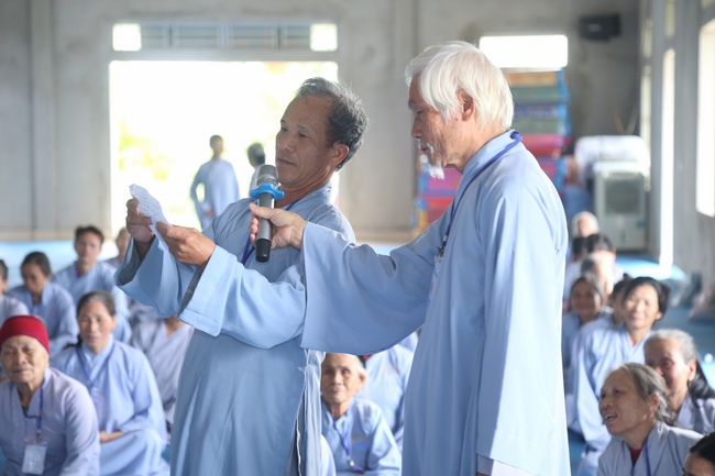 The 6th retreat of “Study of the Buddha's Practice  at Dong Cao pagoda in Thanh Hoa.