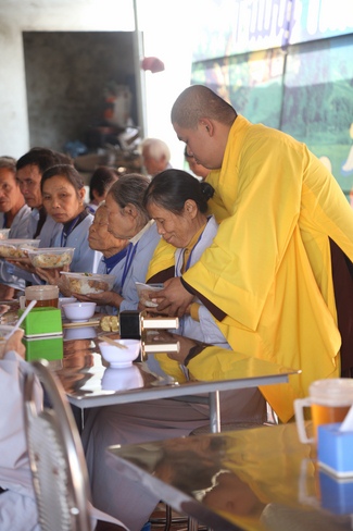 The 6th retreat of “Study of the Buddha's Practice  at Dong Cao pagoda in Thanh Hoa.