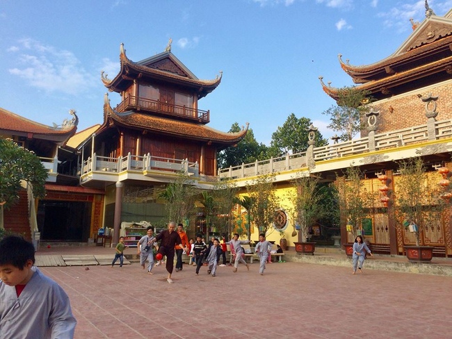 Hanoi: The children's playground “Sowing Viet lotus seeds”