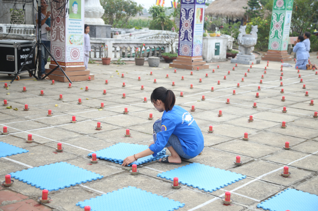 Chùa Đống Cao: Đêm hội hoa đăng kỷ niệm đức Từ Phụ A-di-đà