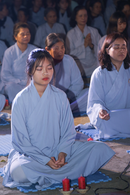 Chùa Đống Cao: Đêm hội hoa đăng kỷ niệm đức Từ Phụ A-di-đà