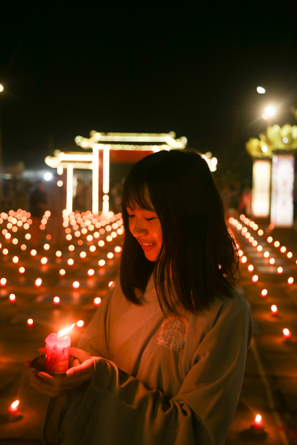 Chùa Đống Cao: Đêm hội hoa đăng kỷ niệm đức Từ Phụ A-di-đà