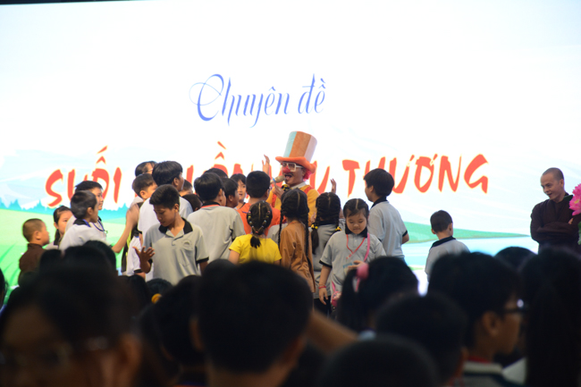 Khóa tu thiếu nhi “Em Về Bên Phật”