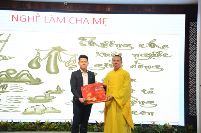 Khóa tu thiếu nhi “Em Về Bên Phật”