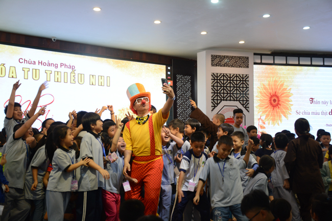 Khóa tu thiếu nhi “Em Về Bên Phật”