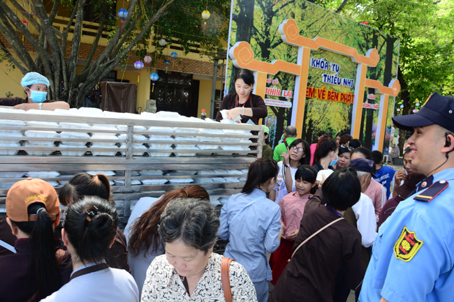 Khóa tu thiếu nhi “Em Về Bên Phật”