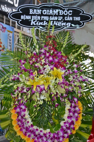 The Founder 's death anniversary at Quang Duc Pagoda and freeing creatures in Can Tho Province