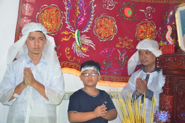 The Founder 's death anniversary at Quang Duc Pagoda and freeing creatures in Can Tho Province