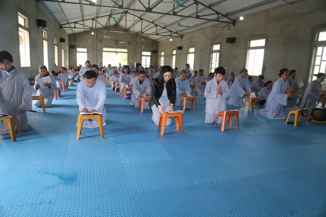 One-day cultivation of reciting the Buddha’s name at Dong Cao Pagoda in Thanh Hoa province