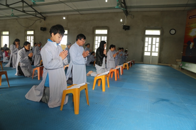One-day cultivation of reciting the Buddha’s name at Dong Cao Pagoda in Thanh Hoa province