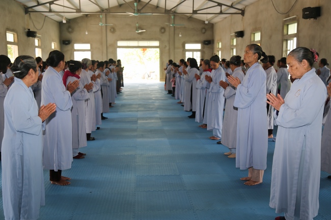 One-day cultivation of reciting the Buddha’s name at Dong Cao Pagoda in Thanh Hoa province