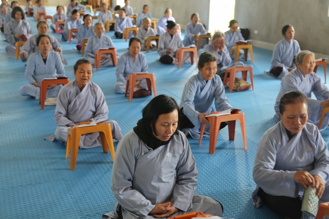 One-day cultivation of reciting the Buddha’s name at Dong Cao Pagoda in Thanh Hoa province