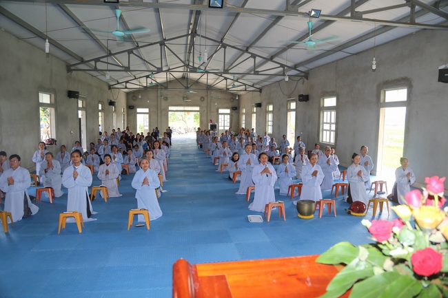 One-day cultivation of reciting the Buddha’s name at Dong Cao Pagoda in Thanh Hoa province