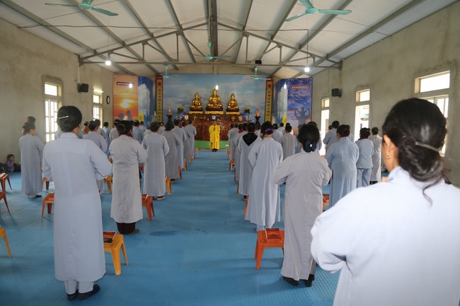 One-day cultivation of reciting the Buddha’s name at Dong Cao Pagoda in Thanh Hoa province
