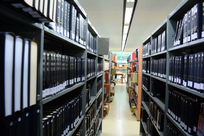 VISITING DONGGUK UNIVERSITY AND PREACHING DHARMA IN NONSAN.